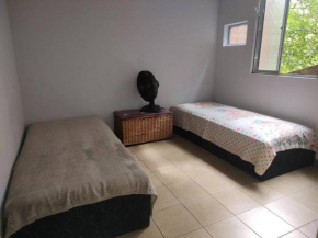 CASA de vila 2 Qts Perto estação